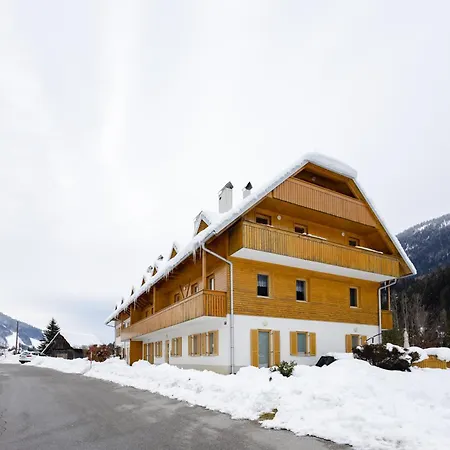 Waterfall - Cozy Mountain Retreat Apartmán