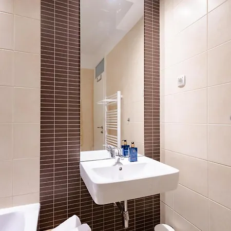 Waterfall - Cozy Mountain Retreat