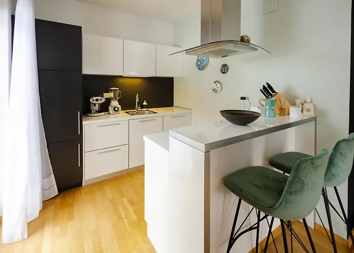 Waterfall - Cozy Mountain Retreat Апартаменты