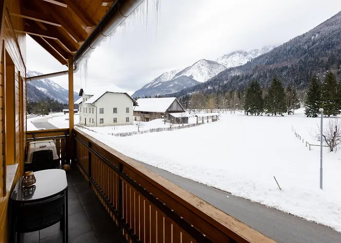 Waterfall - Cozy Mountain Retreat